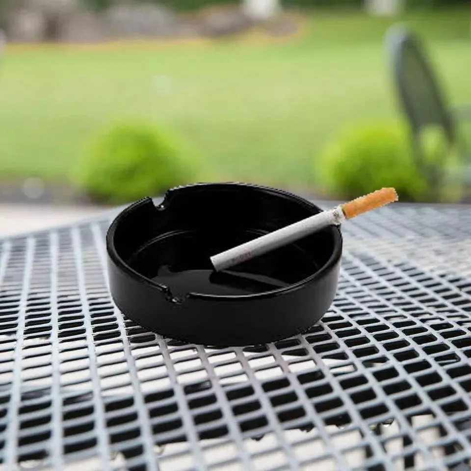 4 PCS (2 Pack) Ashtray Black 3.5" x 1.2" Plastic Round Trash Can Cigarette Tray