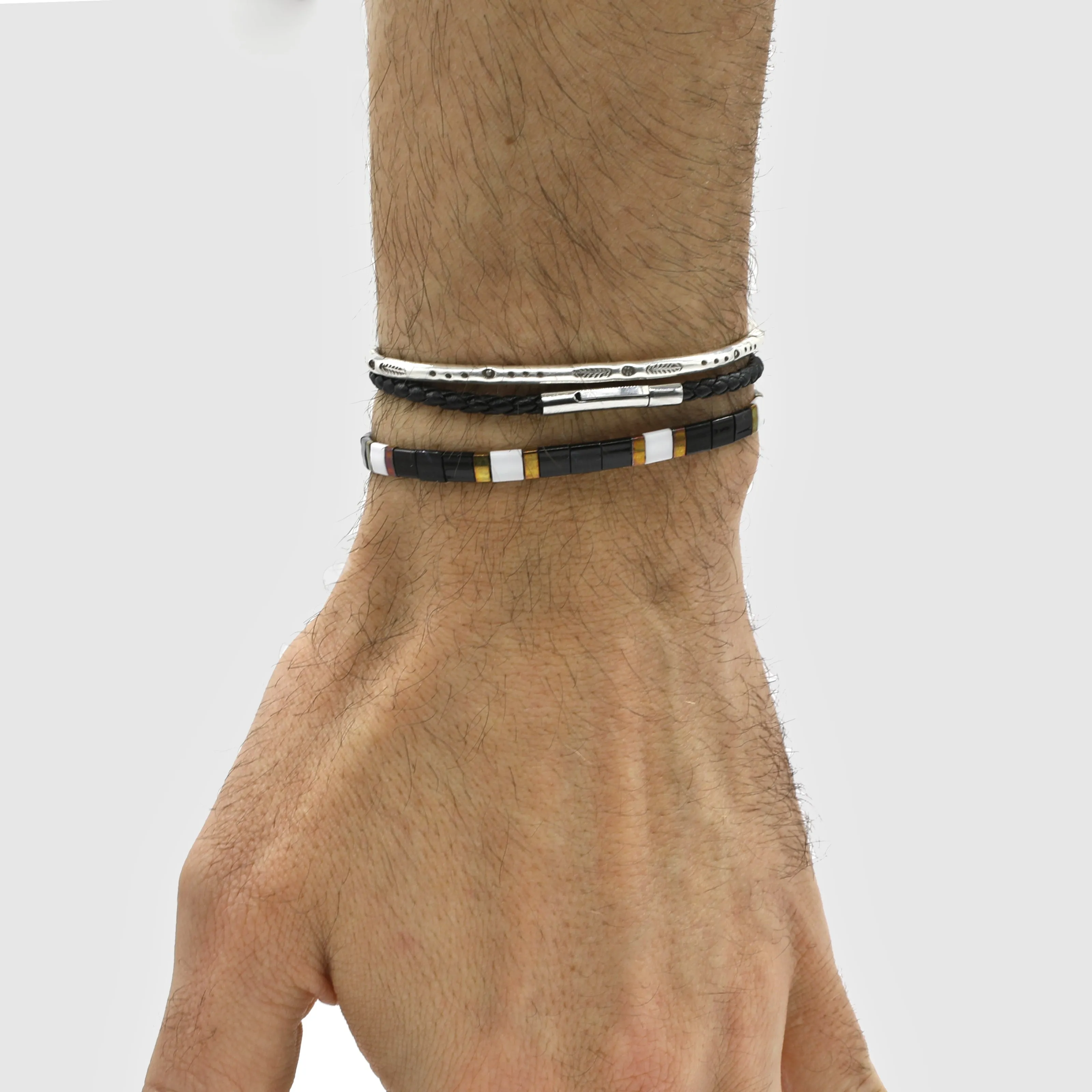 Adjustable "Tila" Bracelet (Black/Gold)