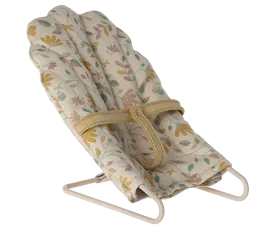 Babysitter, Micro
