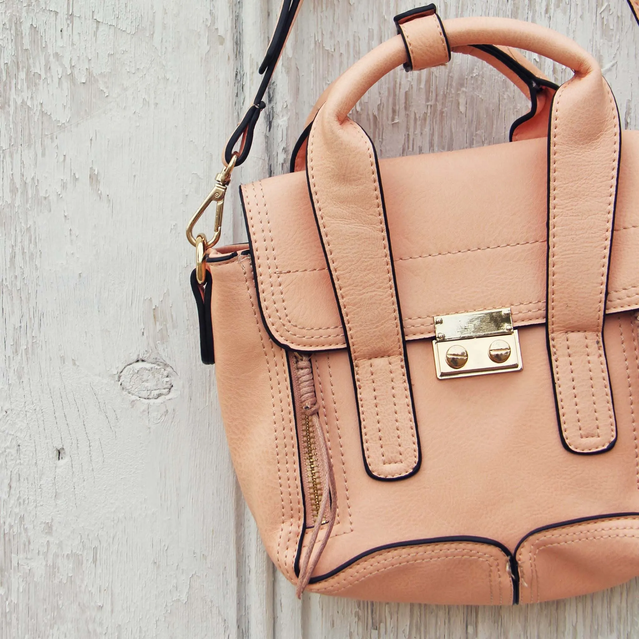 Desert Dweller Tote in Peach