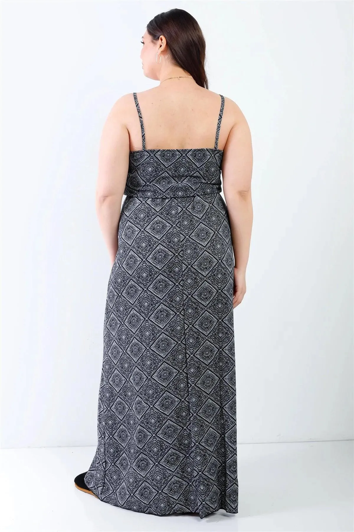 Junior Plus Charcoal Ornament Print Textured Sleeveless Maxi Dress /2-1-3