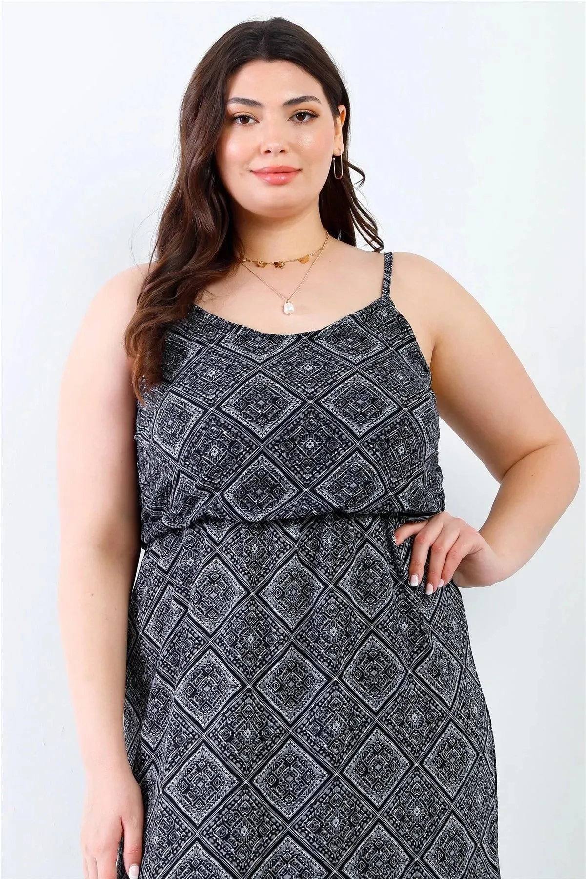 Junior Plus Charcoal Ornament Print Textured Sleeveless Maxi Dress /2-1-3