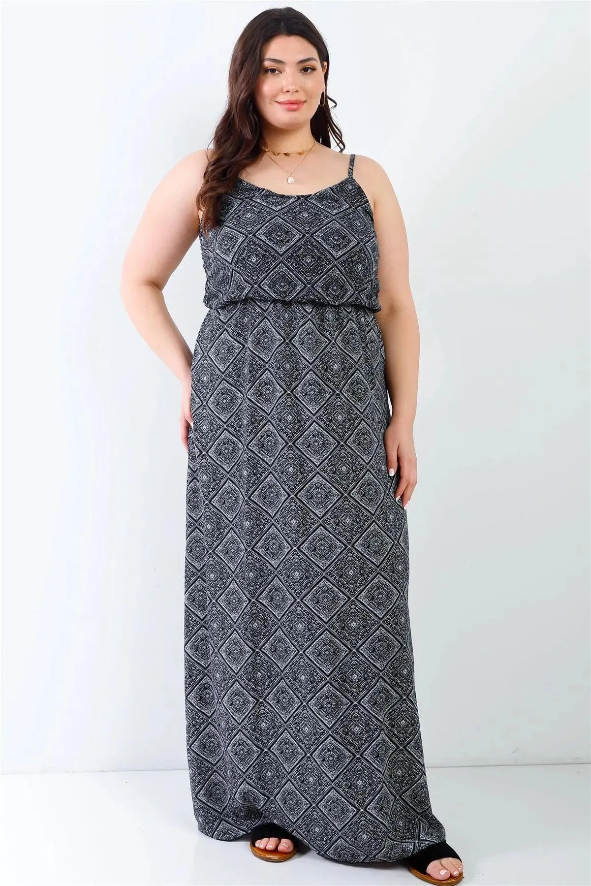 Junior Plus Charcoal Ornament Print Textured Sleeveless Maxi Dress /2-1-3