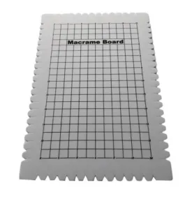 Planche pour macramé
