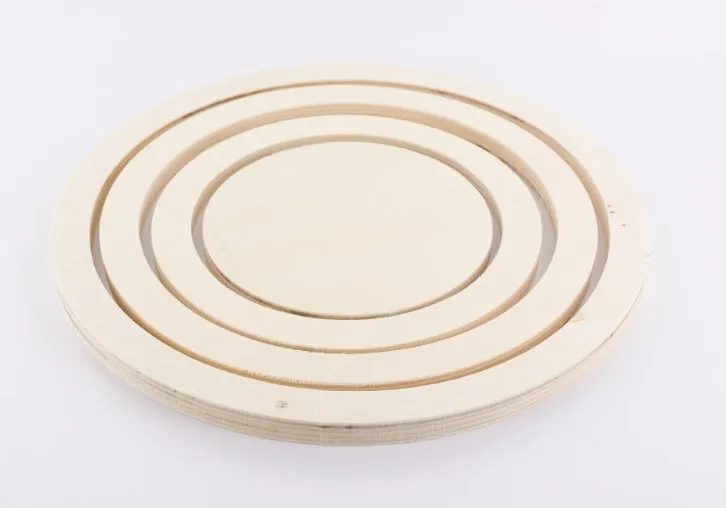 Set de 3 anneaux bois   1 plateau