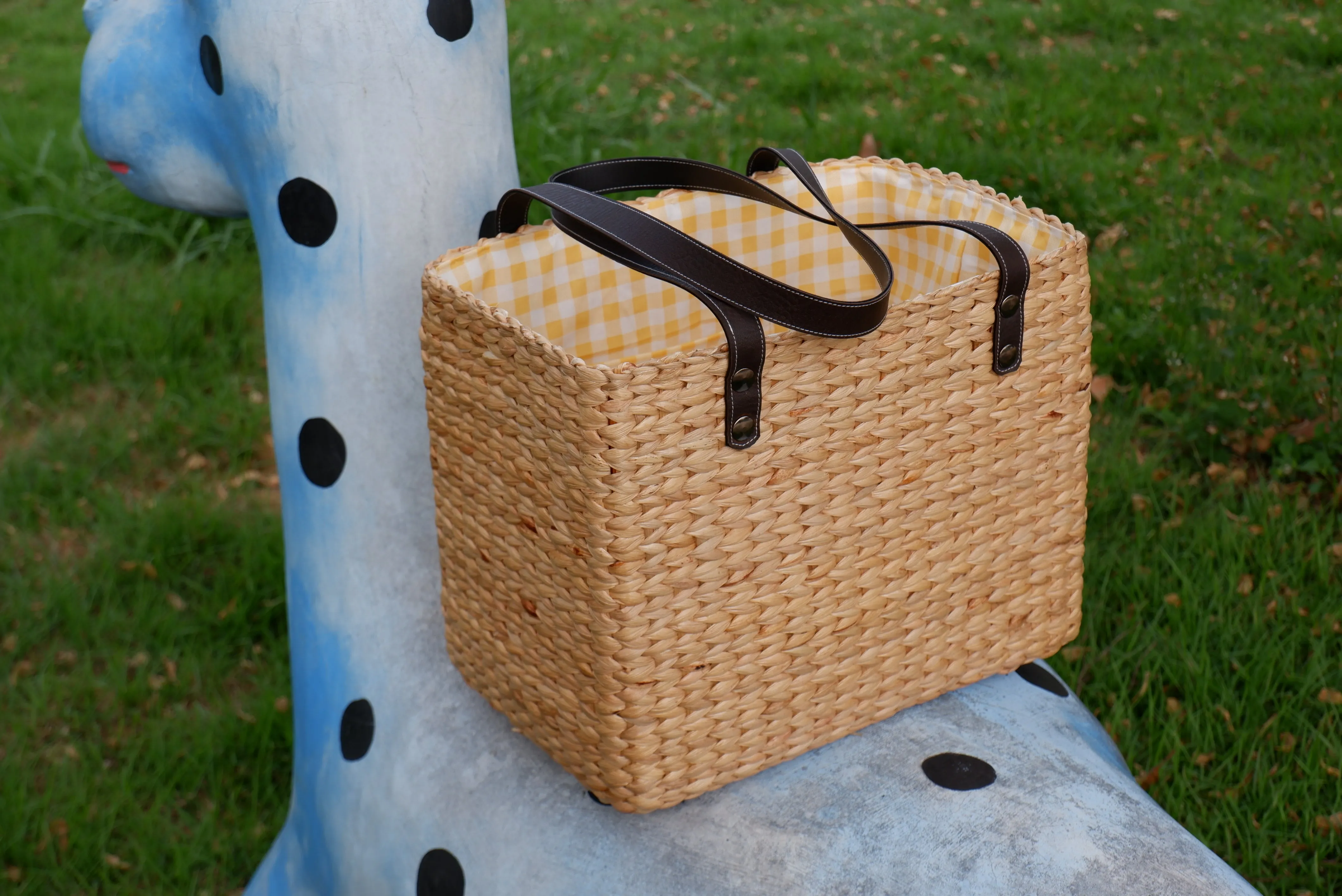 straw basket beach tote with leather handles
