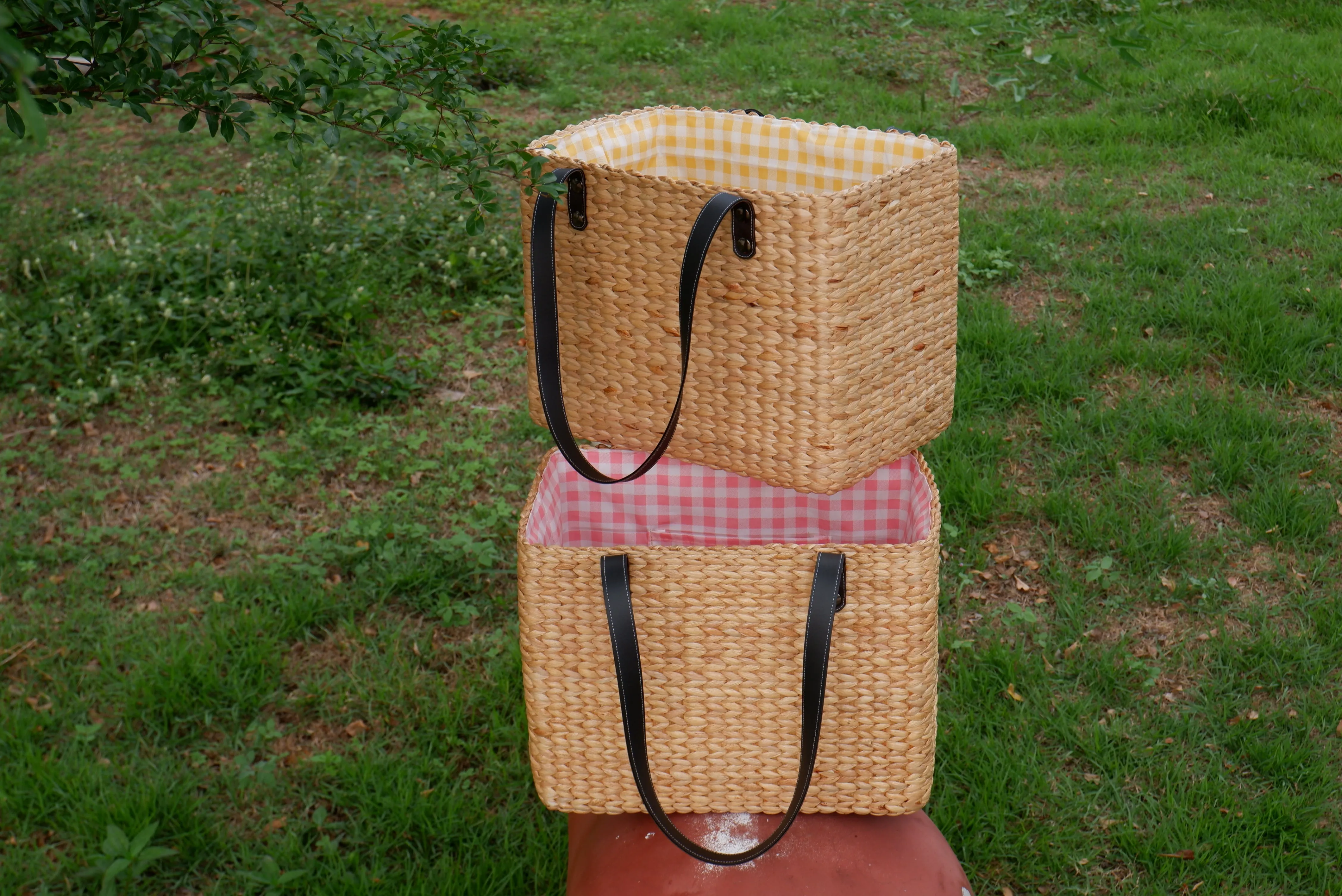 straw basket beach tote with leather handles