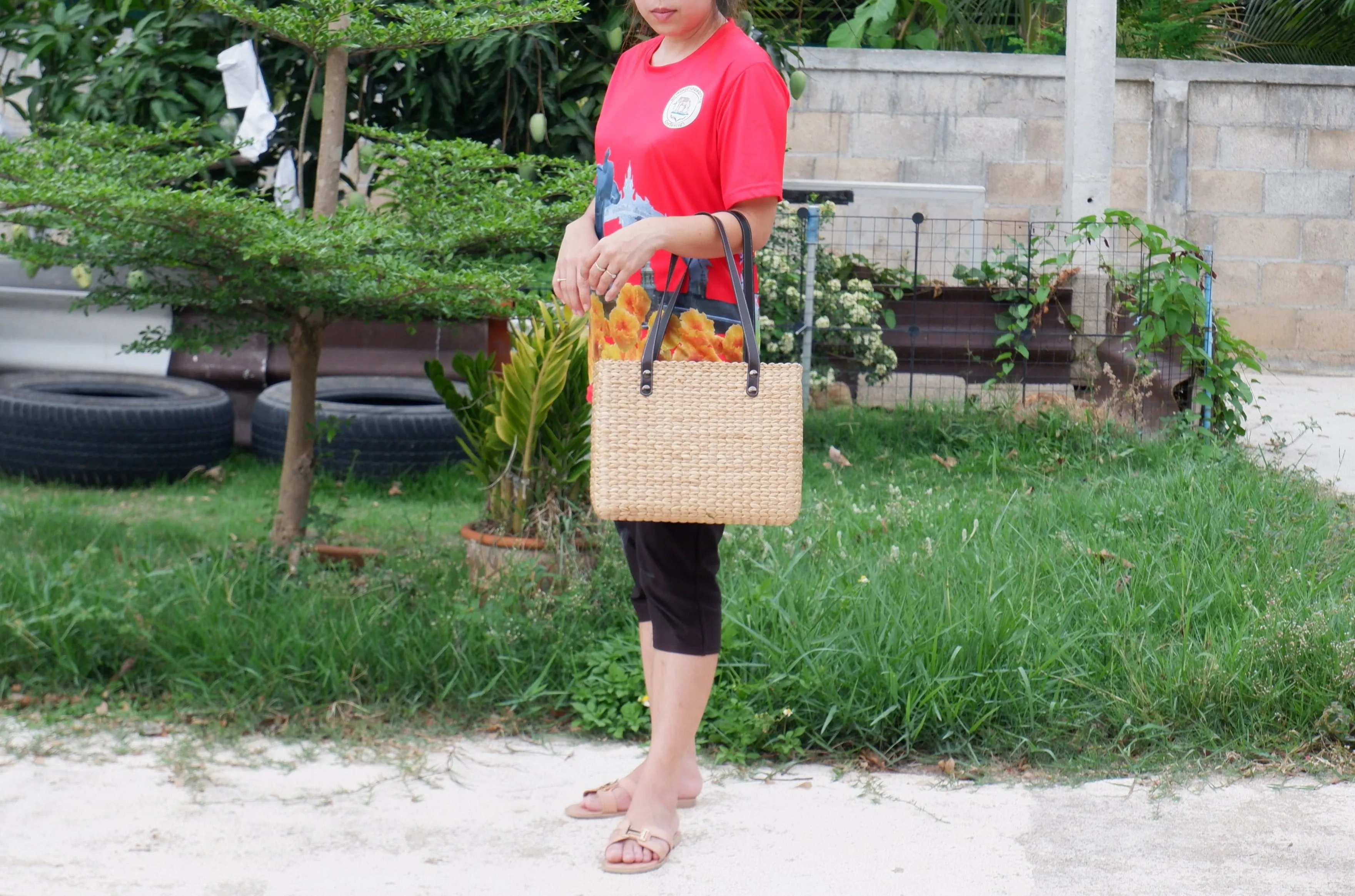 straw basket beach tote with leather handles