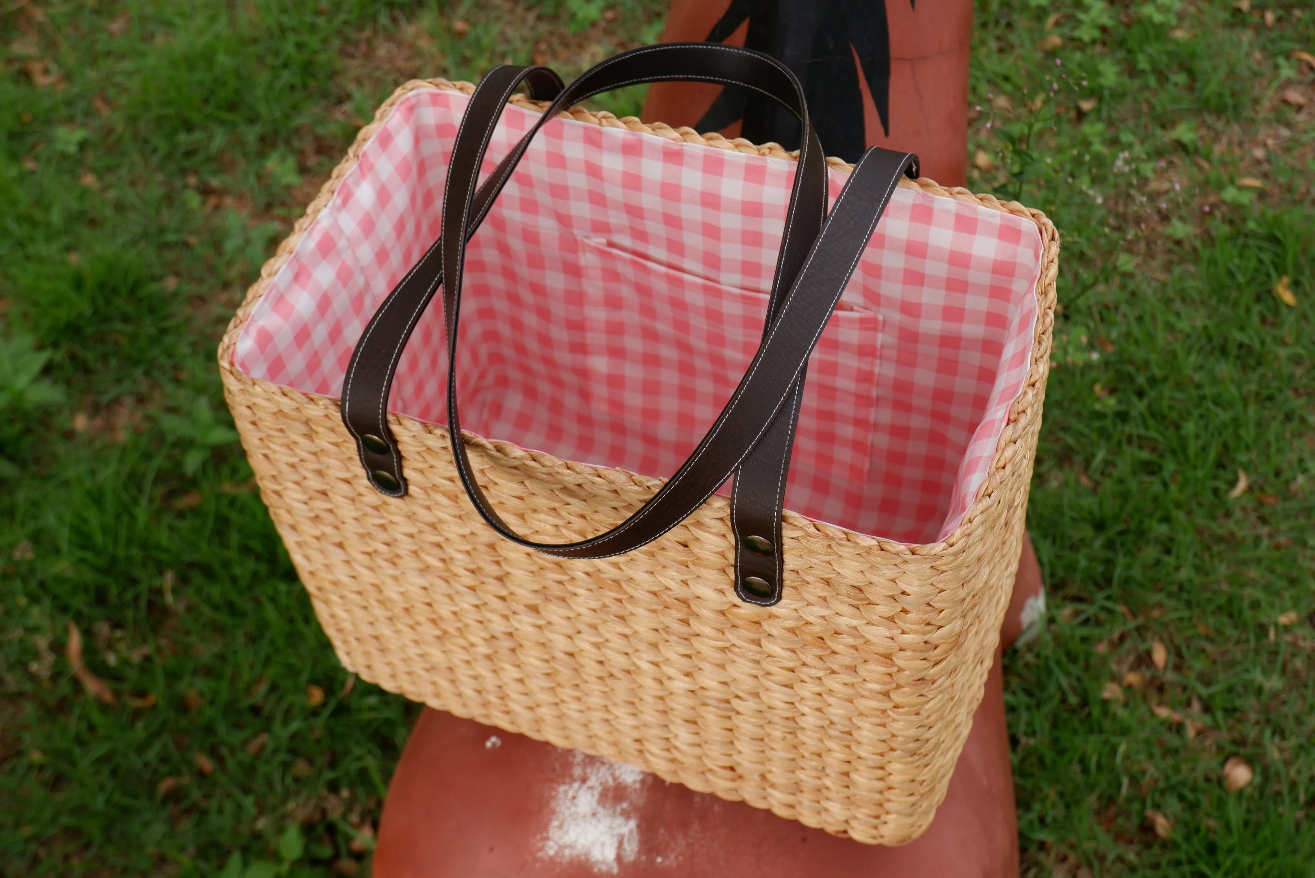 straw basket beach tote with leather handles