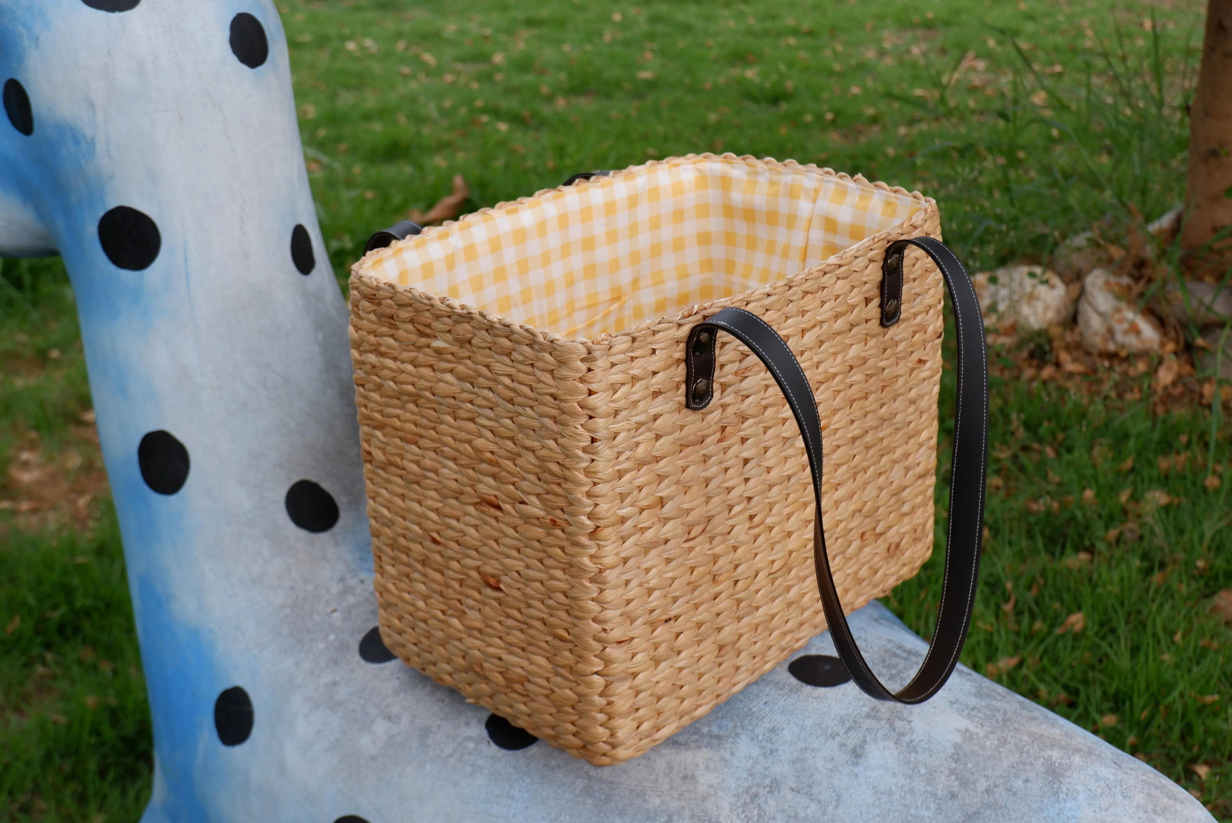 straw basket beach tote with leather handles
